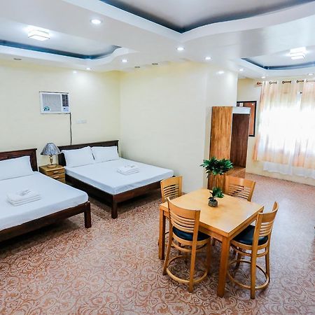 Ken-Yo Garden Resort And Hotel Pila  Luaran gambar