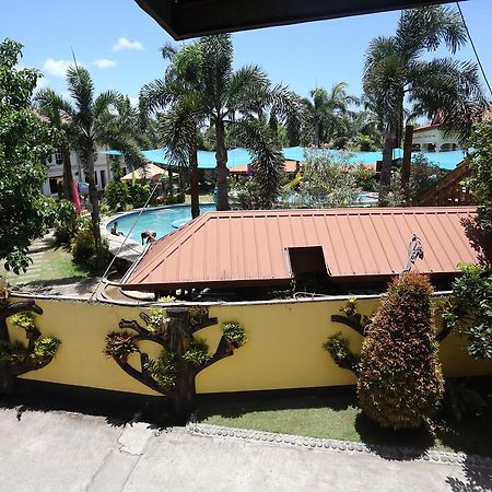 Ken-Yo Garden Resort And Hotel Pila  Luaran gambar