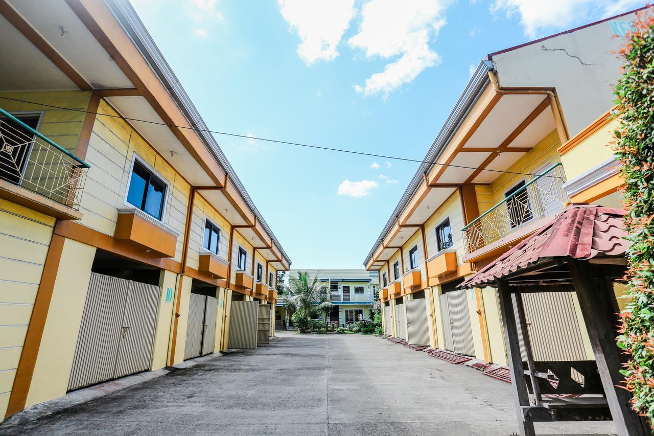 Ken-Yo Garden Resort And Hotel Pila  Luaran gambar