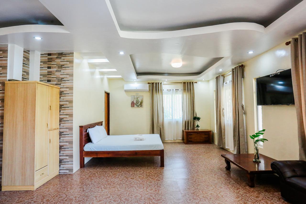 Ken-Yo Garden Resort And Hotel Pila  Luaran gambar