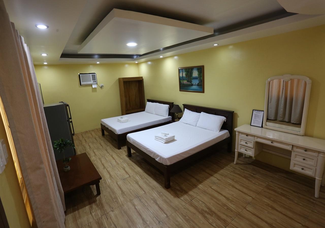 Ken-Yo Garden Resort And Hotel Pila  Luaran gambar