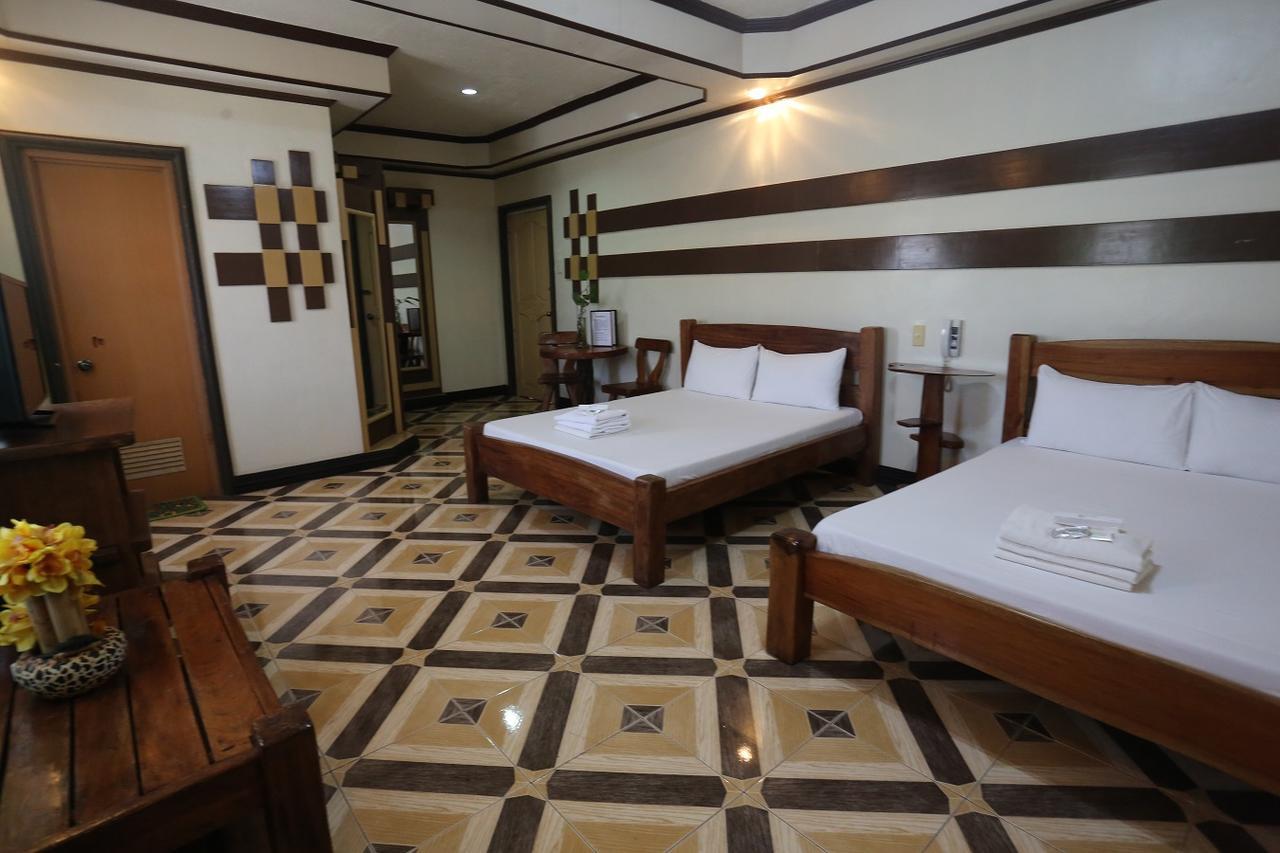 Ken-Yo Garden Resort And Hotel Pila  Luaran gambar