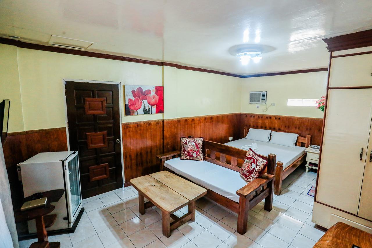 Ken-Yo Garden Resort And Hotel Pila  Luaran gambar