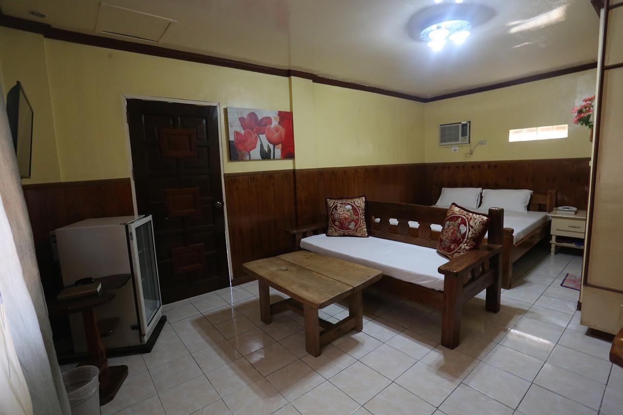 Ken-Yo Garden Resort And Hotel Pila  Luaran gambar