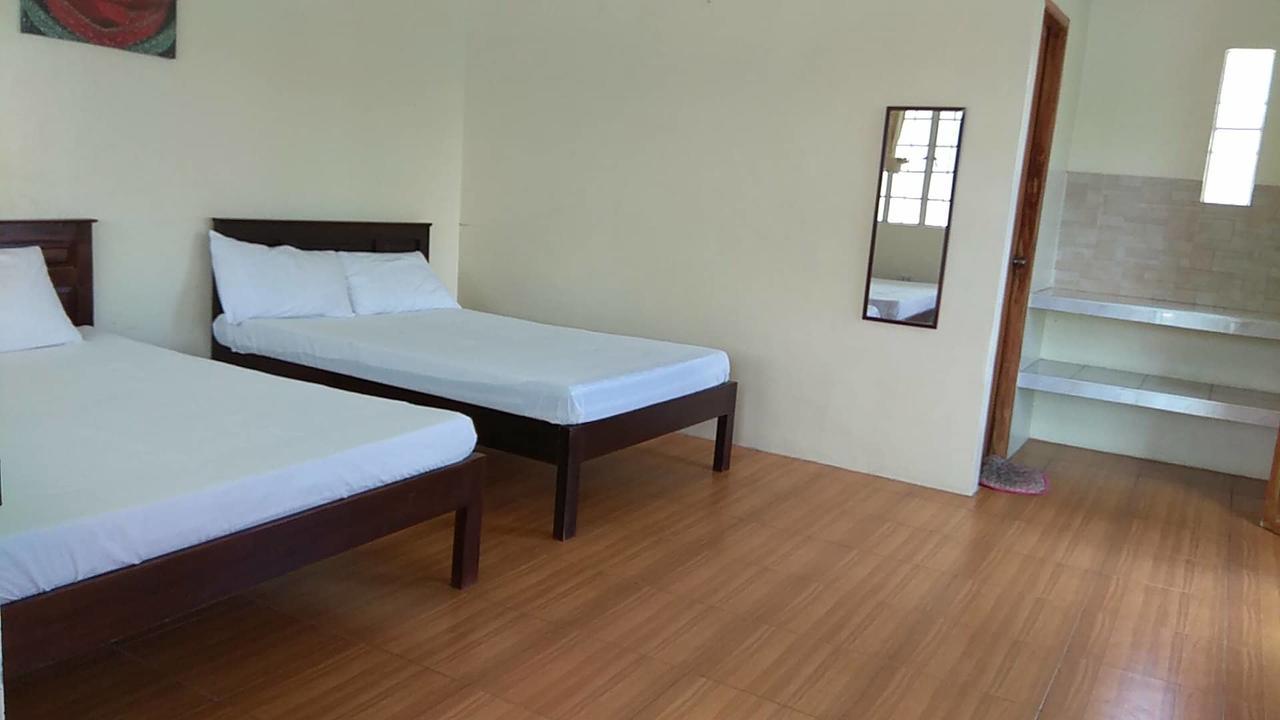 Ken-Yo Garden Resort And Hotel Pila  Luaran gambar