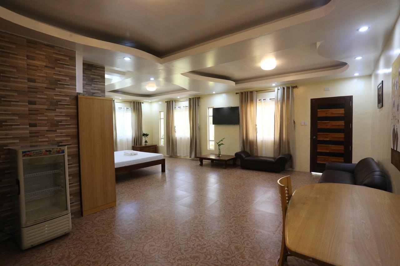 Ken-Yo Garden Resort And Hotel Pila  Luaran gambar