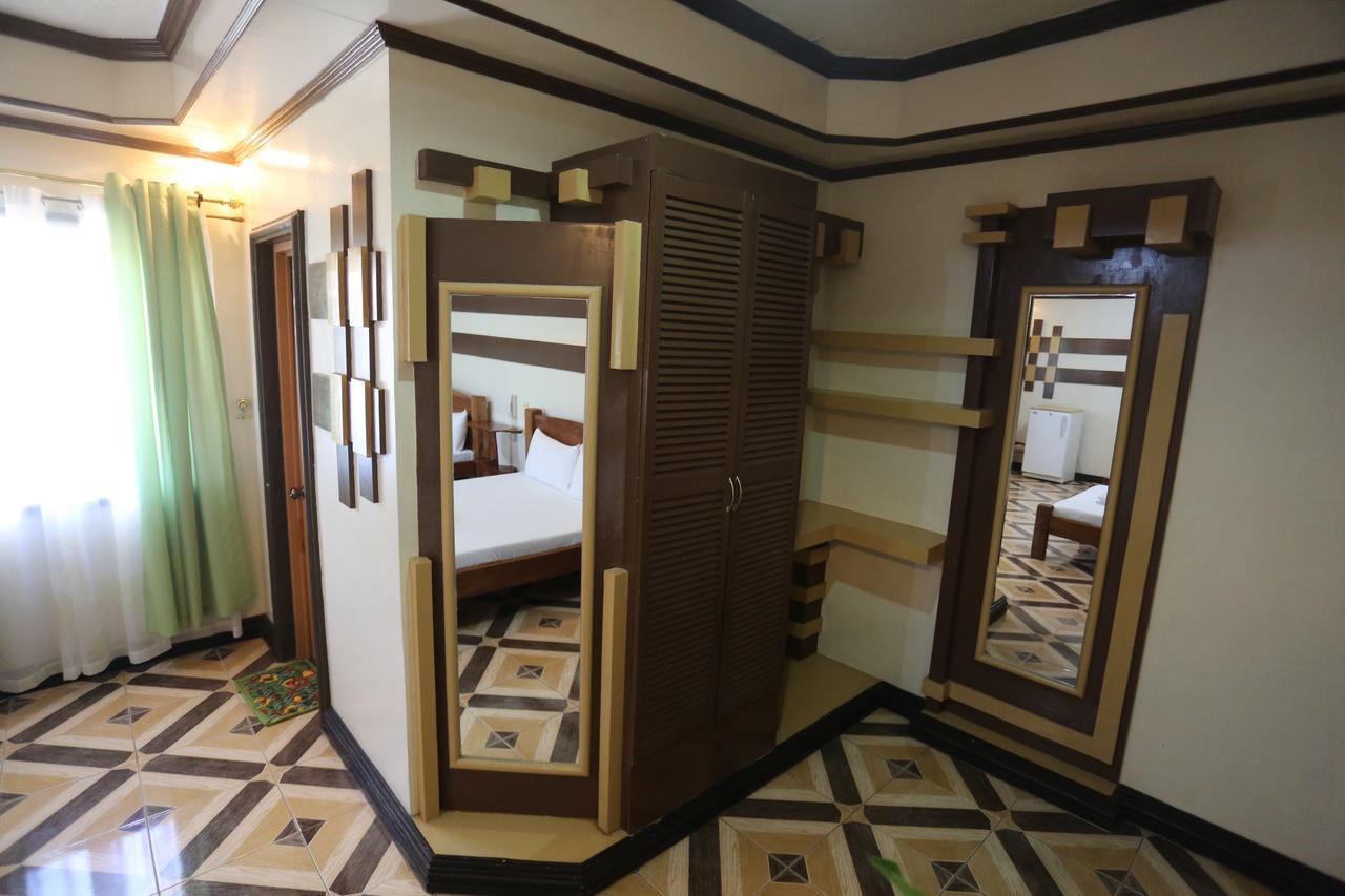 Ken-Yo Garden Resort And Hotel Pila  Luaran gambar