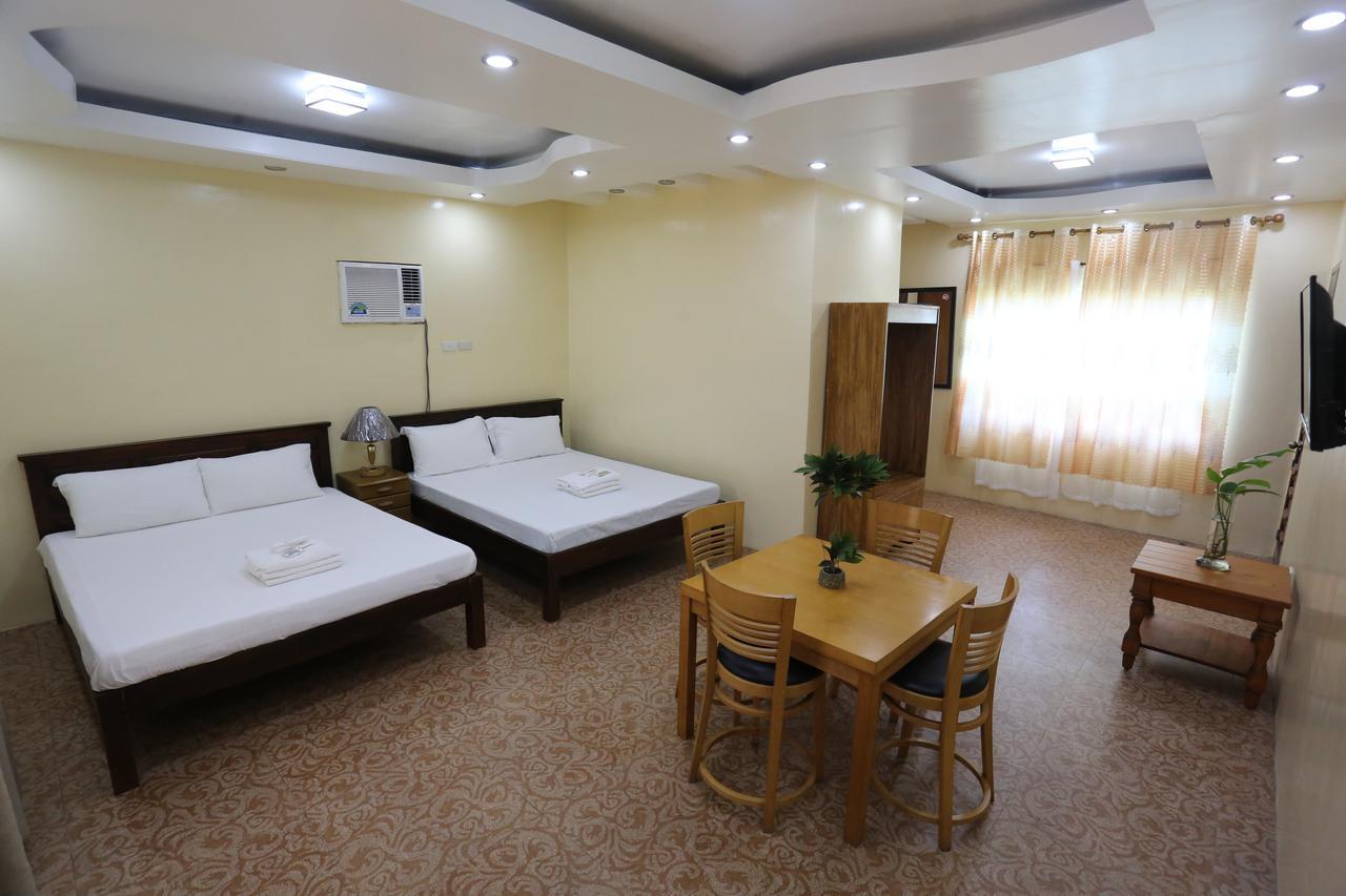 Ken-Yo Garden Resort And Hotel Pila  Luaran gambar
