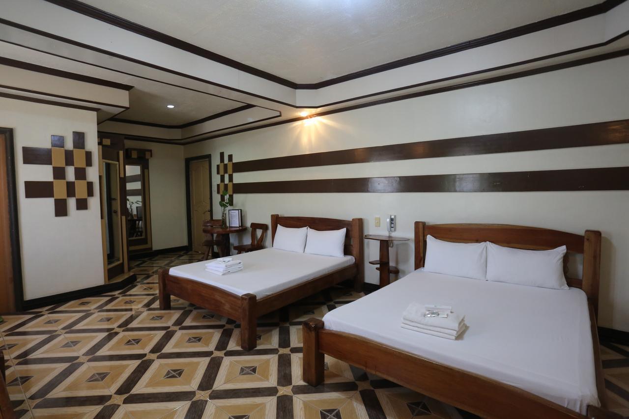 Ken-Yo Garden Resort And Hotel Pila  Luaran gambar